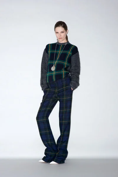 Look 8